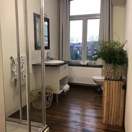 Anthos Bed & Breakfast Maaseik